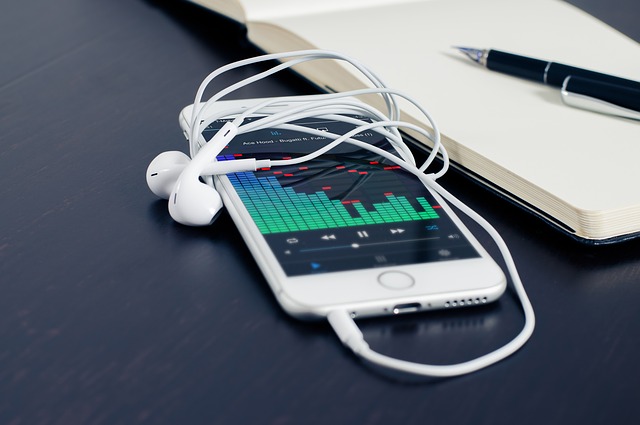 iphone a hudba